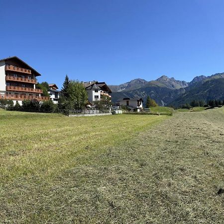 Ferienwohnungen Am Matinesweg Serfaus Exterior photo